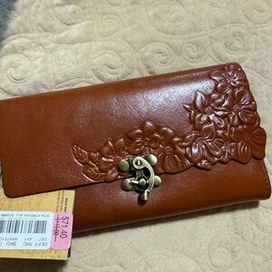 NWT brown wallet,Patricia Nash